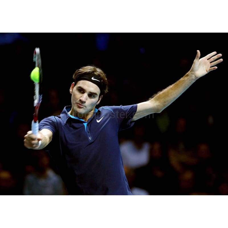 Roger Federer beats Dominic Thiem