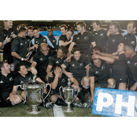 All Blacks celebran cartel | Bledisloe Rugby | TotalPoster