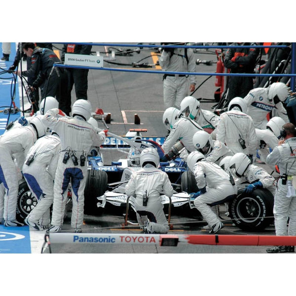 BMW F1 Pitstop during the French Grand Prix at Magny Cours<| TotalPoster