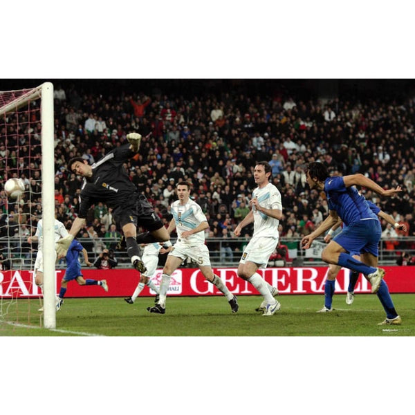 Luca Toni | Football Poster | TotalPoster