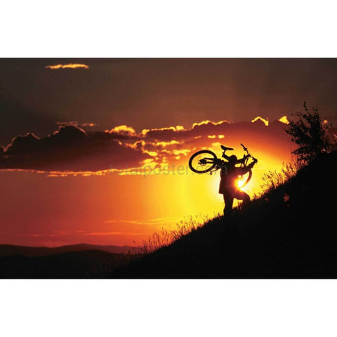 Póster de ciclista de montaña | TotalPoster