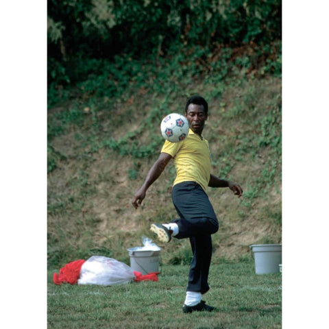 Pele | Football Poster | TotalPoster