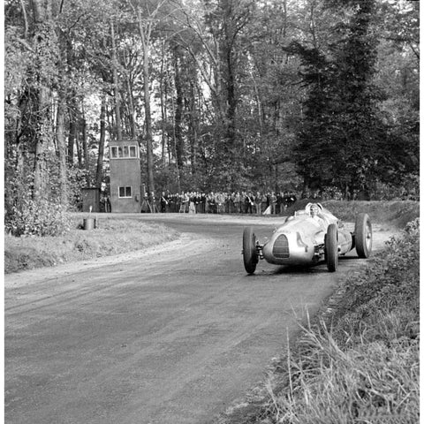 Tazio Nuvolari | Pósteres históricos de deportes de motor | TotalPoster